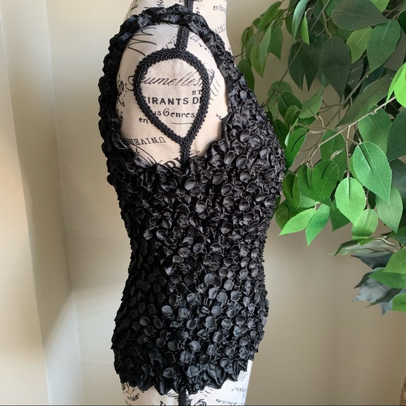 Sister Brand Textured Stretchable Sleeveless Top Black Sz One Size - Picture 4 of 11